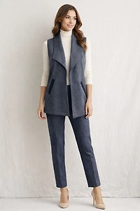 Sleeveless knit jacket