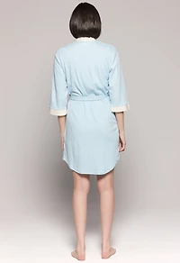 Soft, lightweight, ribbed 2-tone short bathrobe
