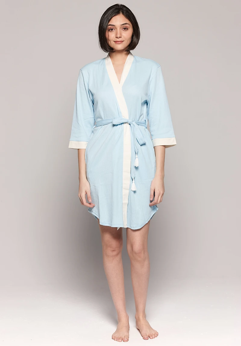 Soft, lightweight, ribbed 2-tone short bathrobe