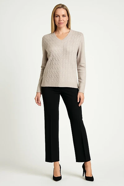 Chandail en tricot tressé avec une touche lustrée