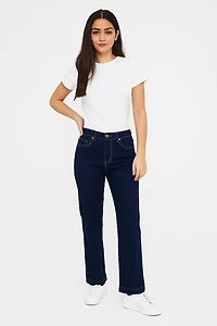 Pantalon jean à jambes larges avec ceinture strass