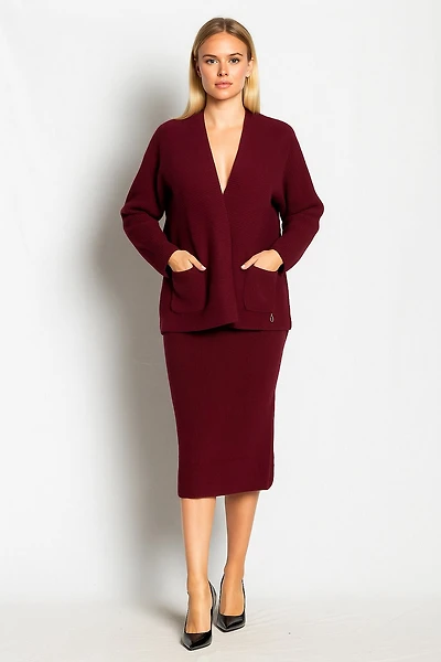 Ensemble cardigan-jupe en tricot