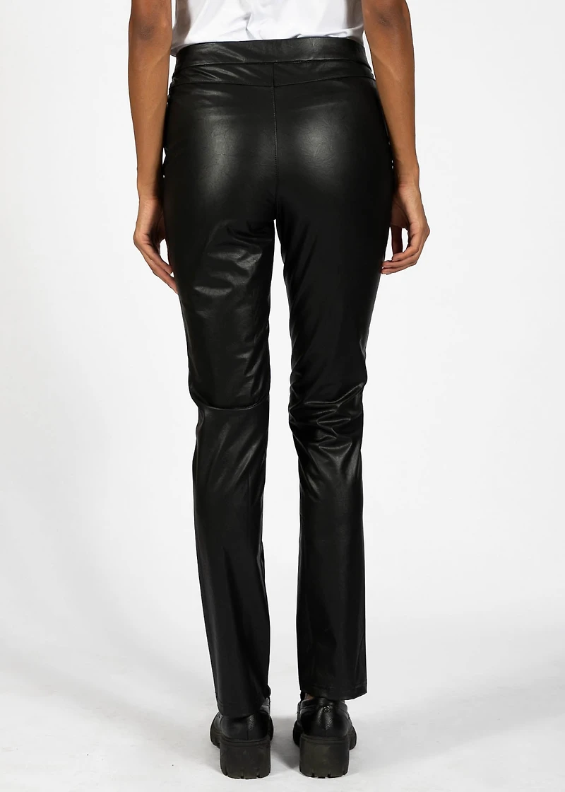 PANTALON EN FAUX CUIR