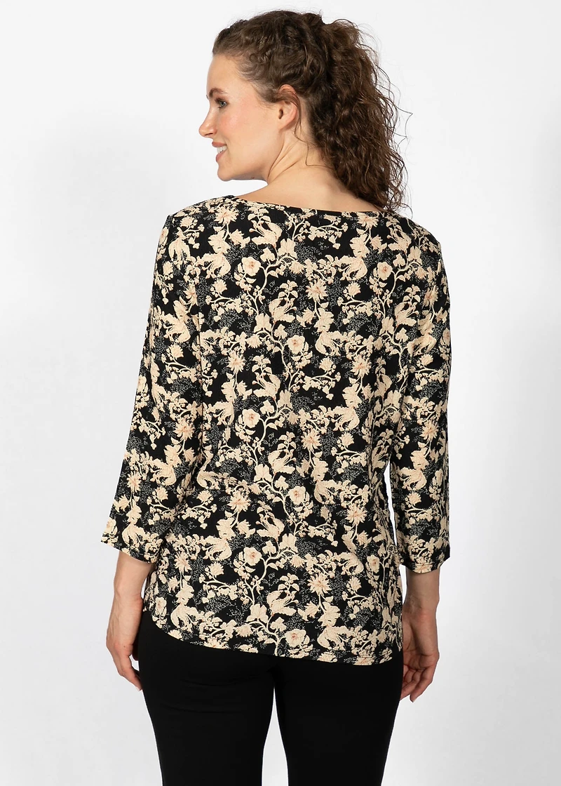 FLORAL KNIT TOP WITH 3/4 SLEEVES