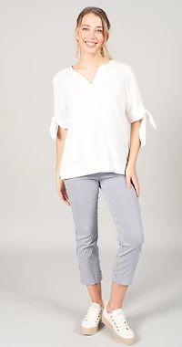 SHORT-SLEEVED LINEN TOP WITH LACES