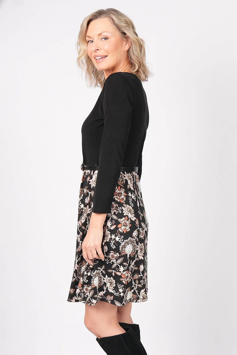 LONG SLEEVED DRESS