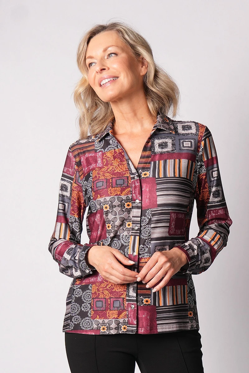 LONG-SLEEVED KNITTED BLOUSE