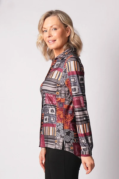 LONG-SLEEVED KNITTED BLOUSE