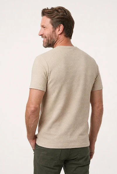 Le t-shirt col rond pour homme