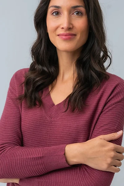 Le chandail uni ligné