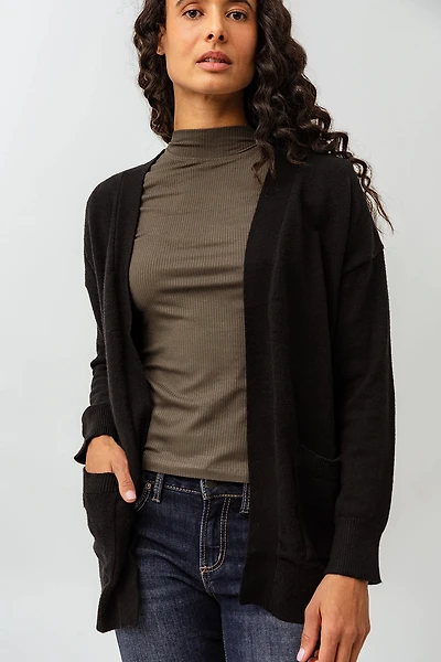 Le cardigan uni mi-long