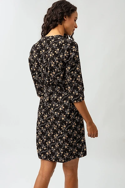 La robe manches ¾ fleurie