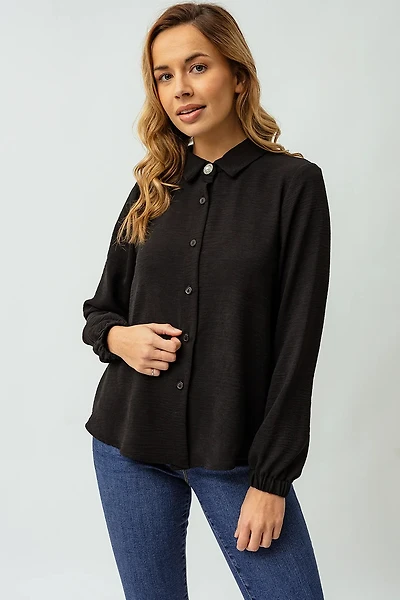 La blouse fluide bouton perlé