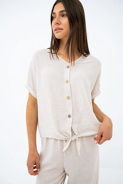 La blouse ample aspect lin à nouer