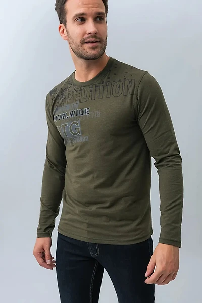 Le t-shirt imprimé manches longues