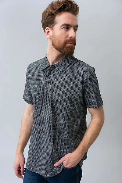 Le polo noir & blanc imprimé all-over
