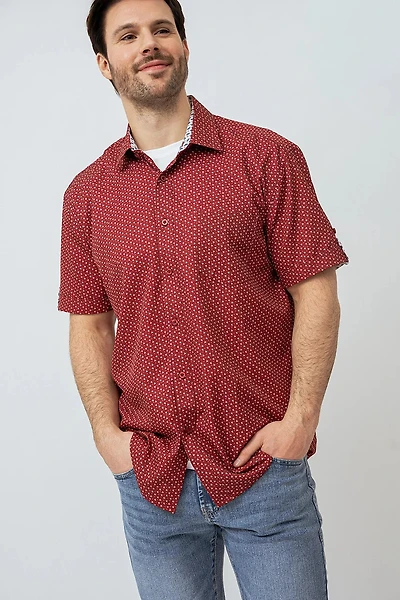 La chemise imprimée bateaux