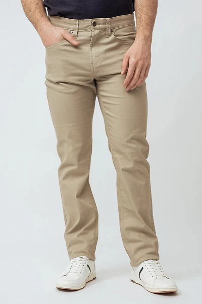 Le pantalon étroit extensible Lois | Modèle Brad Slim