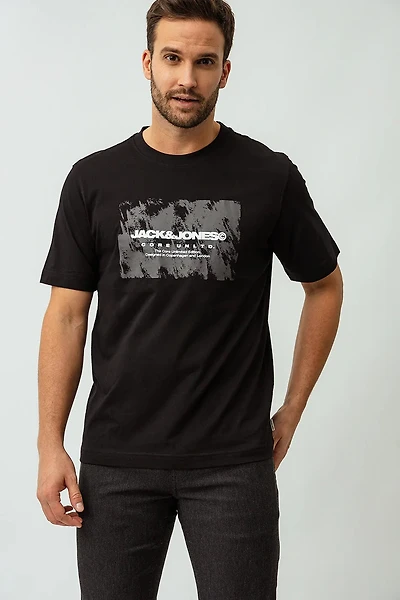 Le t-shirt Jack & Jones minimaliste