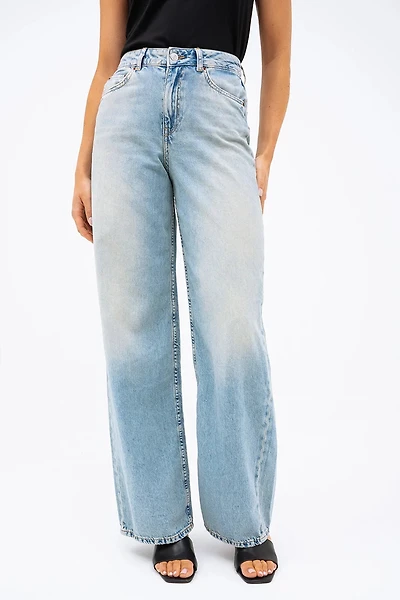Le jeans large délavé | Modèle Tokyo