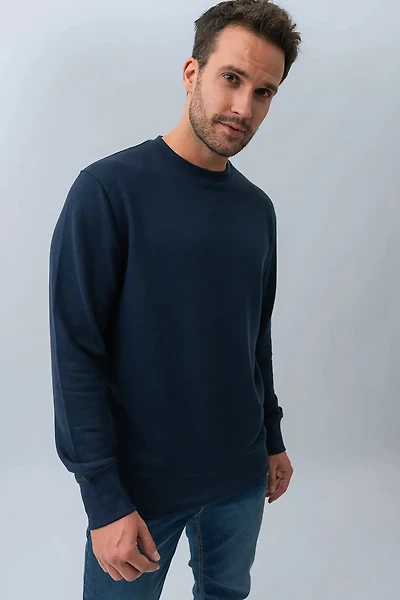 Le chandail crew neck uni