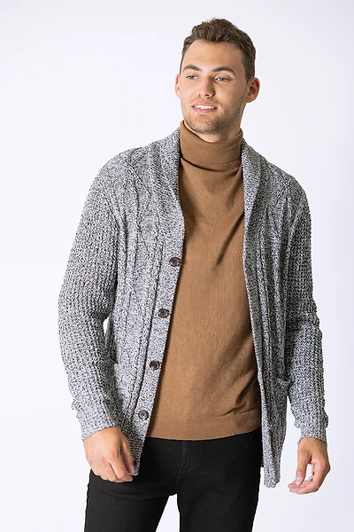 Le cardigan en tricot texturé