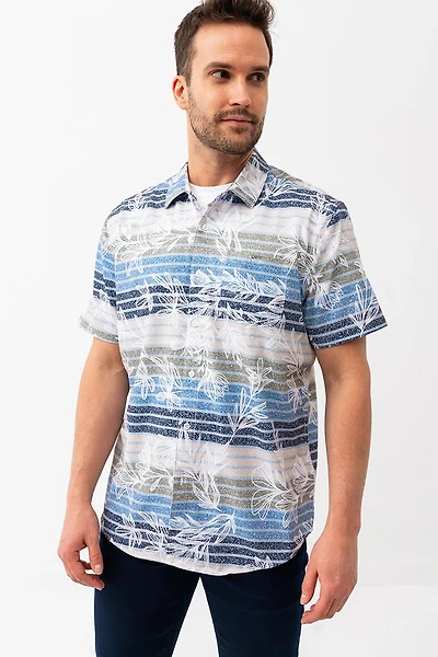 La chemise multitons imprimé de feuillages