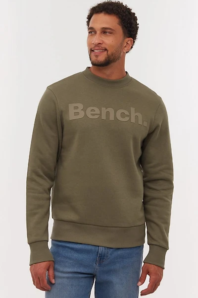 Le chandail uni avec logo Bench