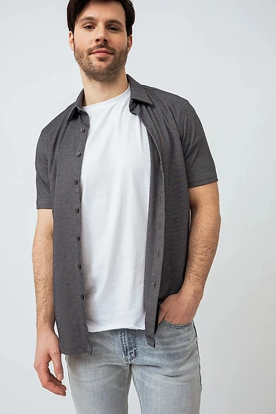 La chemise ultra confortable unie