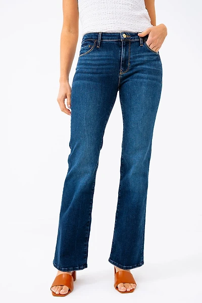 Le jeans Guess foncé semi-évasé | Modèle Sexy boot