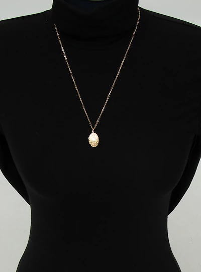 Collier avec médaillon
