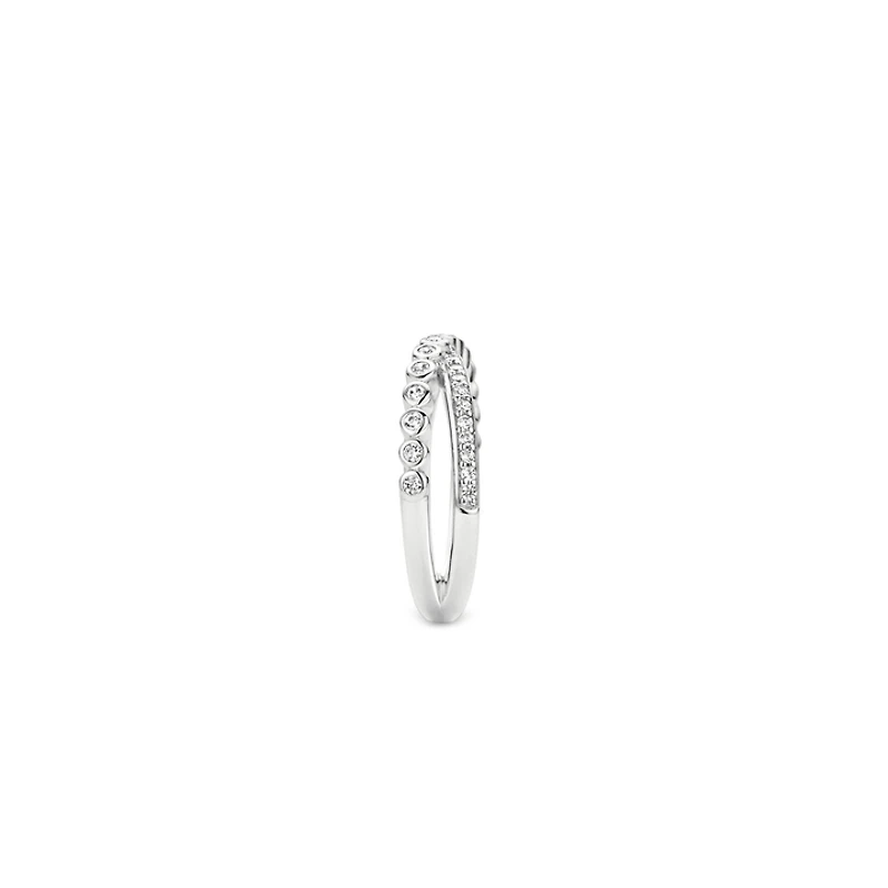 Crossed Zirconias Ring