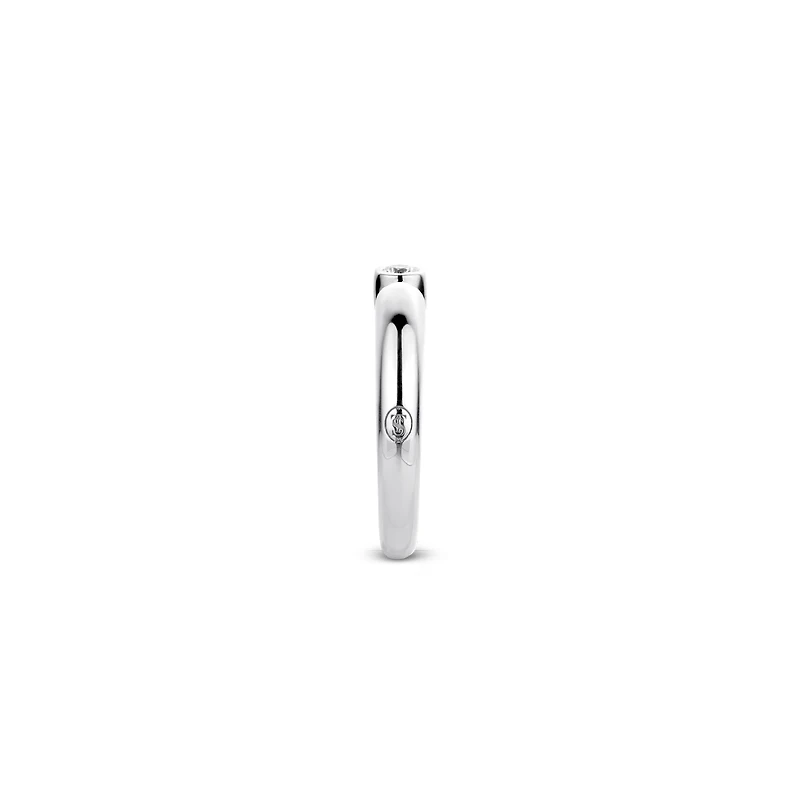 Center of Attention Ring