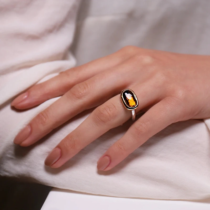 Oval Brown Ring