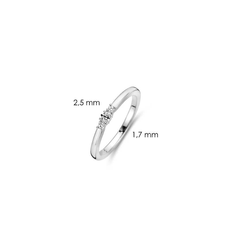 Trio Top CZ Ring