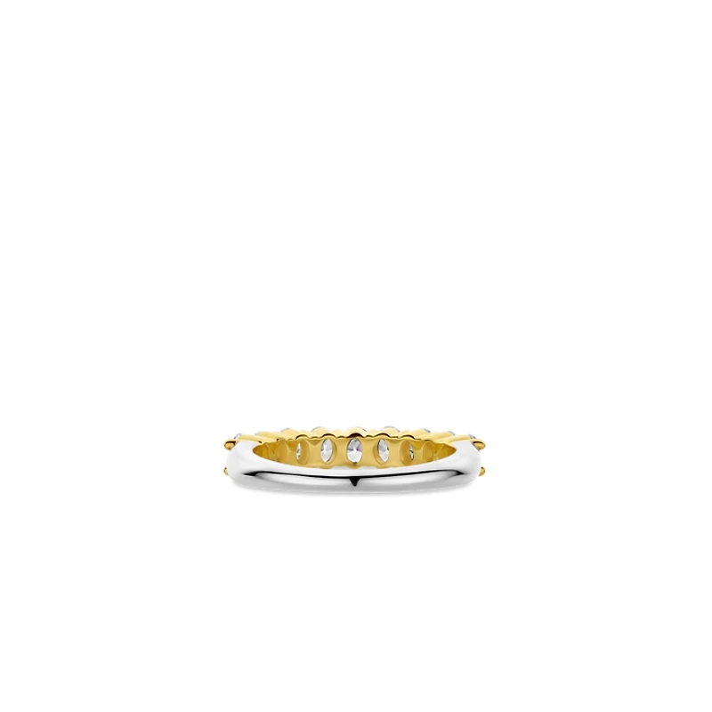 Classic Elegance Golden Ring
