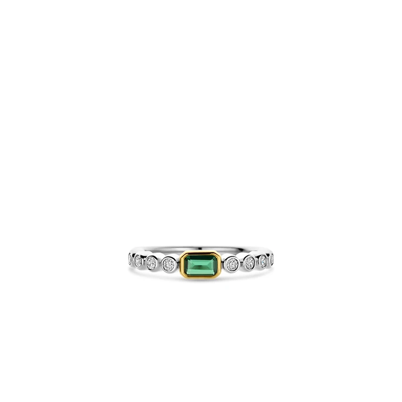 Round Bezel Green Emerald Cut Ring