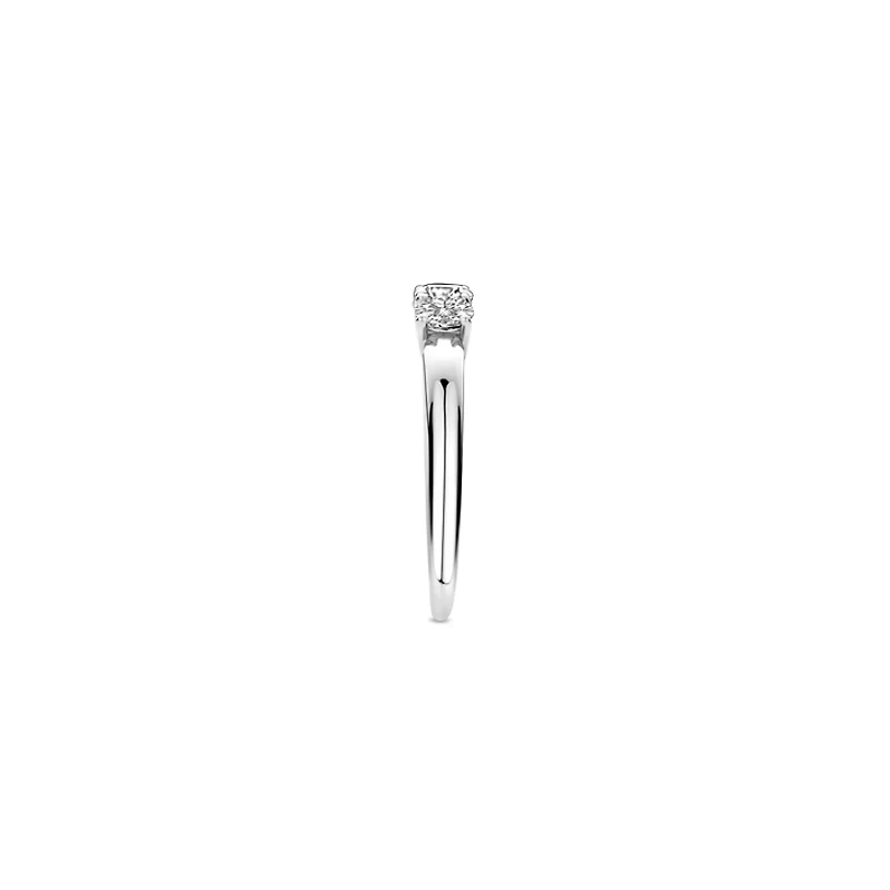 Elegant Triple Shine Ring