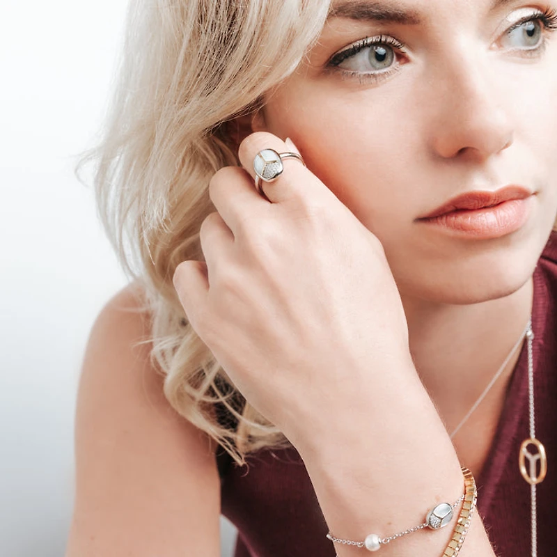 Amulet Scarab Quartz Ring