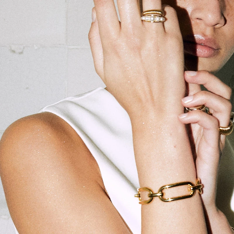Classical Golden Link Bracelet