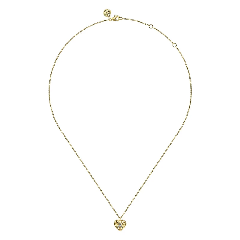Flutted Heart Diamond Necklace