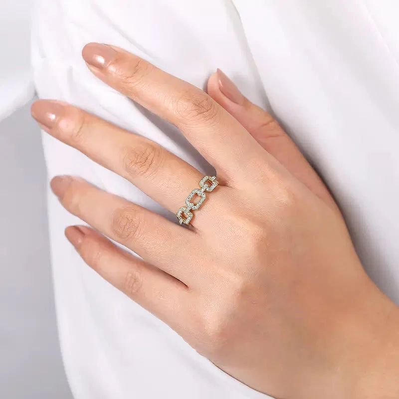 Diamonds Links Yellow Gold Ring