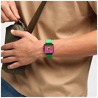 Breaks Off Watch