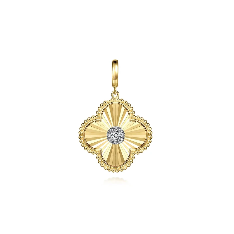 Diamond Clover Pendant 24MM