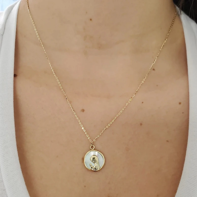 Round Virgen Nina 13MM Mother Pearl Necklace