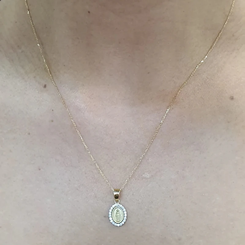 Virgen Milagrosa Zirconia Oval Pendant 10MM