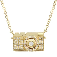 Tomar Más Fotos Diamond Necklace