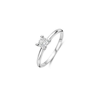 Solitaire Elegance Silver Ring