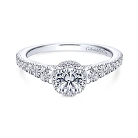 Round Diamond Halo Ring