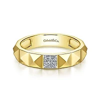 Pave Pyramind Diamond Ring